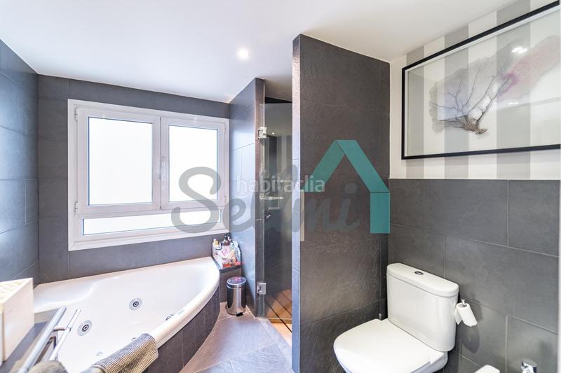 Foto 3830f8a6-8130-4fc0-9c6d-512c80eab9af. Duplex con riscaldamento parcheggio in Masip Oviedo