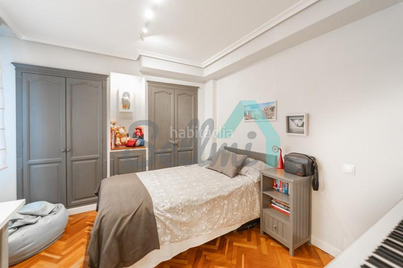 Foto a6bc882d-ba0a-4040-a7ef-3465688f9553. Duplex con riscaldamento parcheggio in Masip Oviedo