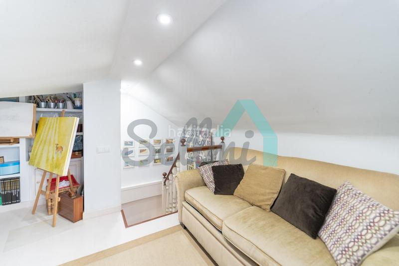 Foto c8d4dacc-0bd8-48c2-b90e-0a67e9483598. Duplex con riscaldamento parcheggio in Masip Oviedo