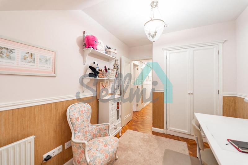 Foto f1fc24be-3c8c-460b-bb59-55e1474e6927. Duplex con riscaldamento parcheggio in Masip Oviedo