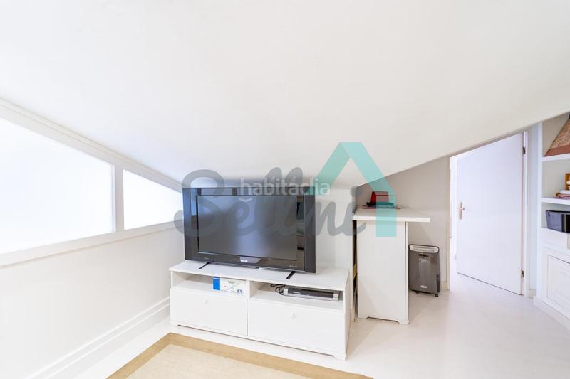 Foto fc589d50-bfd1-420d-86e4-615e42b7407c. Duplex con riscaldamento parcheggio in Masip Oviedo