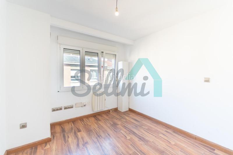 Foto 6c66af7d-c527-42c7-9c1f-2ce39da6c8ac. Etagenwohnung mit heizung in La Calzada Gijón