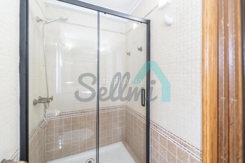 Foto 7e782588-567d-476f-bb8a-60244b72b748. Flat with heating in La Calzada Gijón