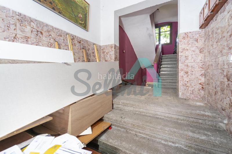 Foto af3e57f8-2b97-4c61-a5d3-b086dfc8c1f7. Edifici a Sama Langreo
