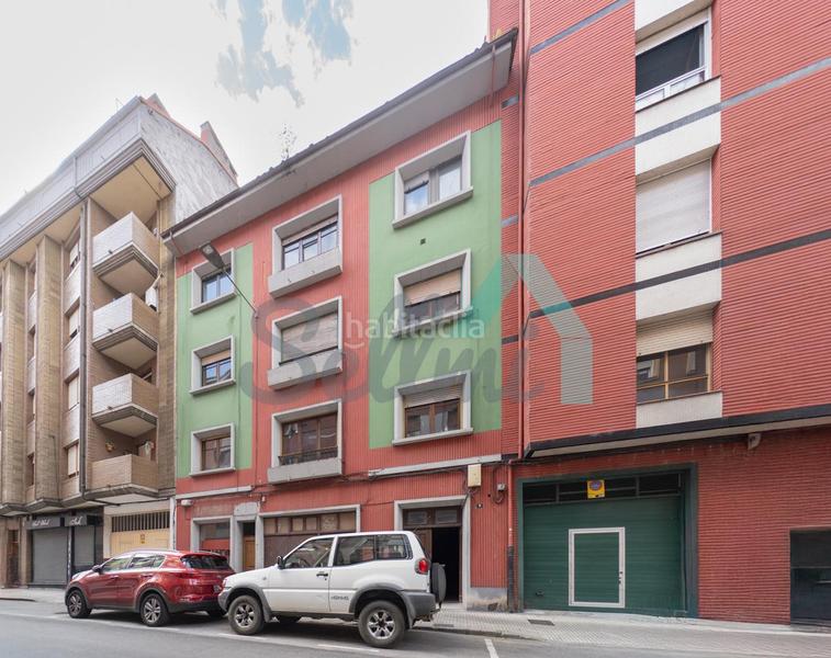 Foto bce55fe6-8bc8-4986-871d-22f19227688c. Edifici a Sama Langreo