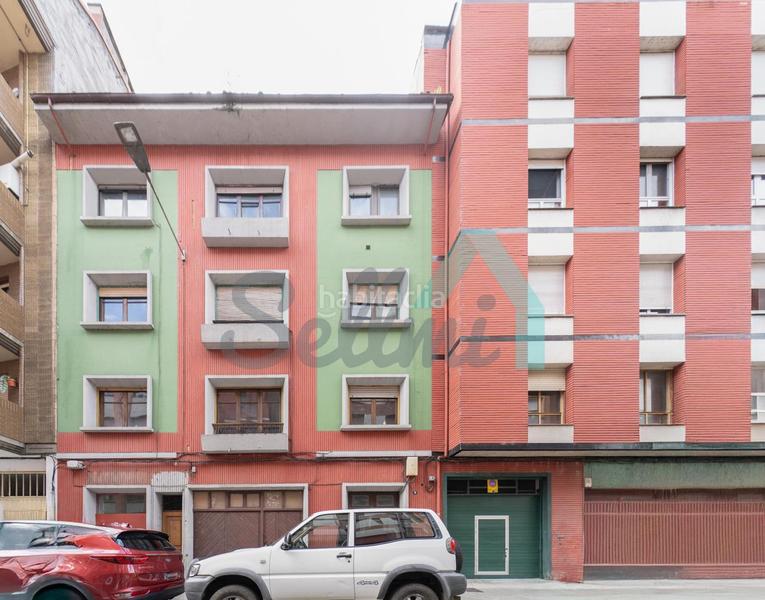 Foto d1cba74f-7b8b-494a-bc19-5a161228f55f. Edifici a Sama Langreo