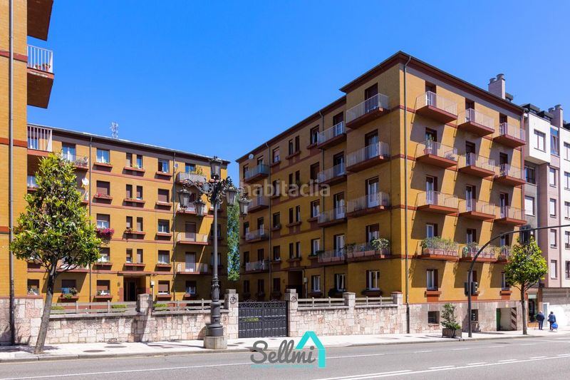 Foto 4e7f4f93-87a9-4391-bdf0-b9b1f035eba8. Flat with heating parking in Fozaneldi - Tenderina Oviedo