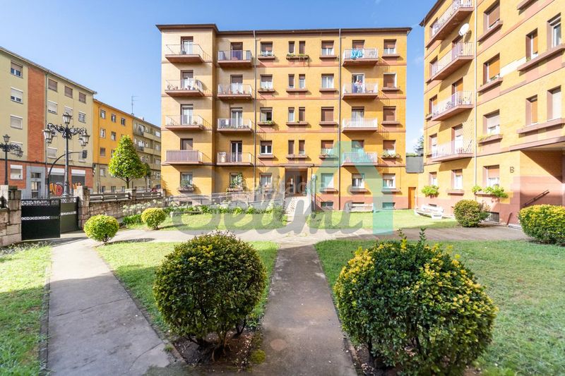 Foto 59eda3ce-7877-4abd-82b2-135bb7a59bdb. Flat with heating parking in Fozaneldi - Tenderina Oviedo