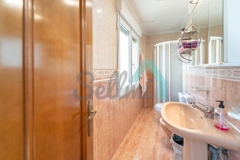 Foto 9c3e0b8a-a0be-49a7-b0a2-75a99e98ba49. Flat with heating parking in Fozaneldi - Tenderina Oviedo