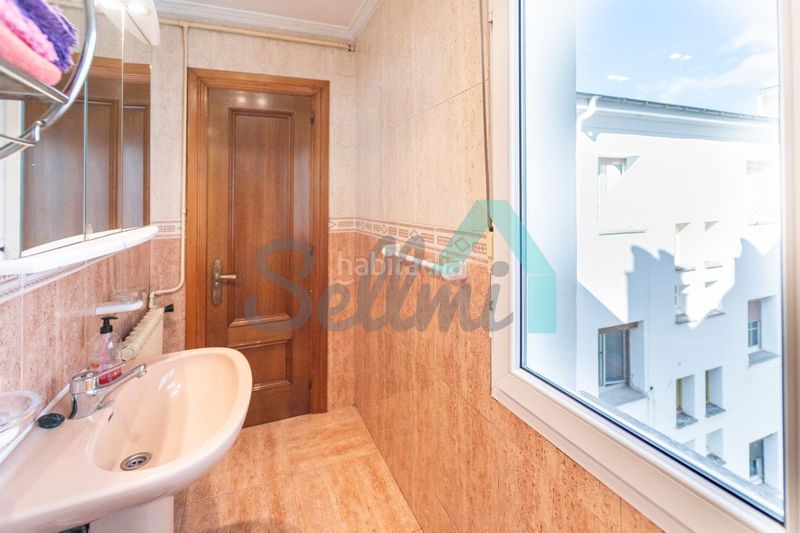 Foto a154d94b-38ae-4f53-a74e-fdfa9a462000. Flat with heating parking in Fozaneldi - Tenderina Oviedo