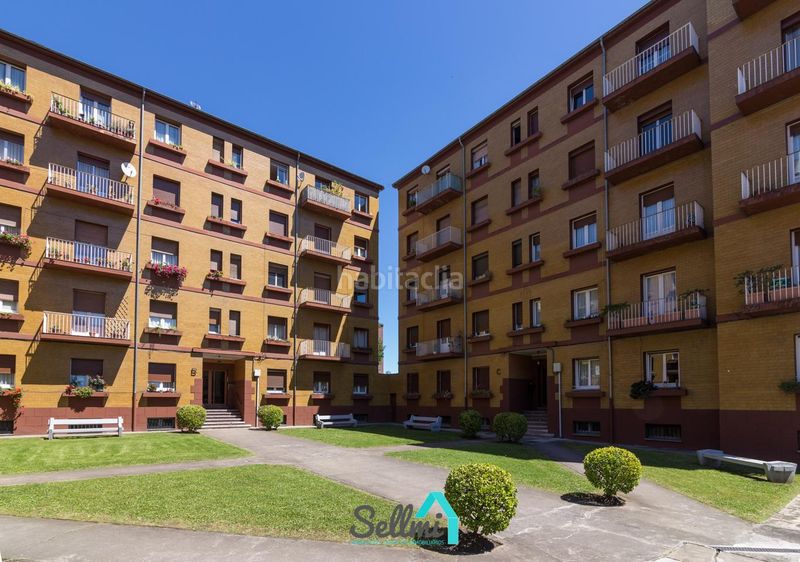 Foto f730ad31-d94e-4972-ae2f-73bc09e66d0b. Flat with heating parking in Fozaneldi - Tenderina Oviedo