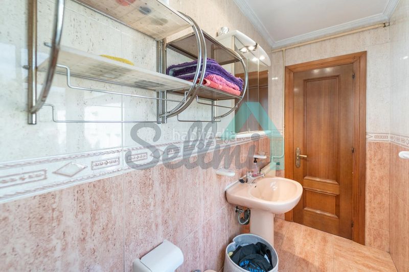 Foto 05b3c8e9-ca41-407b-ad00-f9bf9adcfe9a. Pis amb calefacció aparcament a Fozaneldi - Tenderina Oviedo