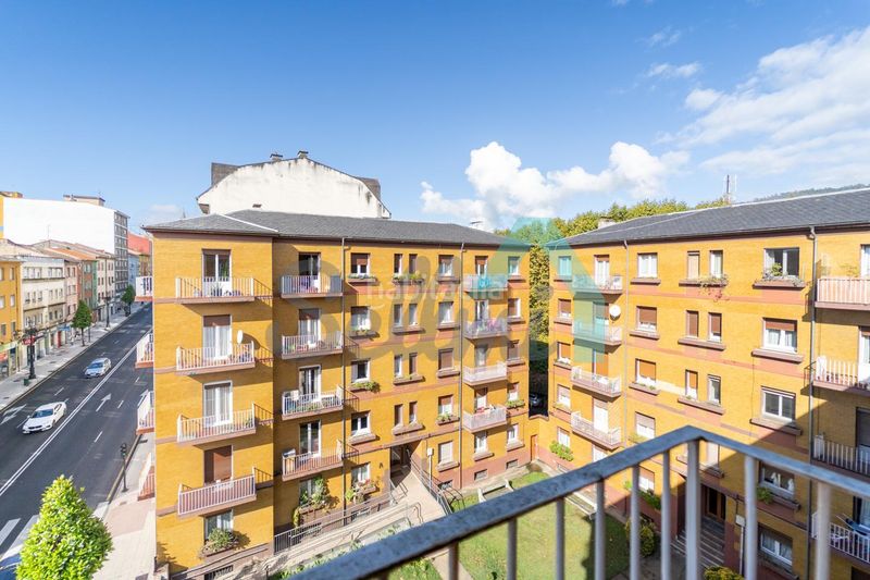 Foto 3c57383b-b98a-4530-a685-32a68d75b1b6. Pis amb calefacció aparcament a Fozaneldi - Tenderina Oviedo