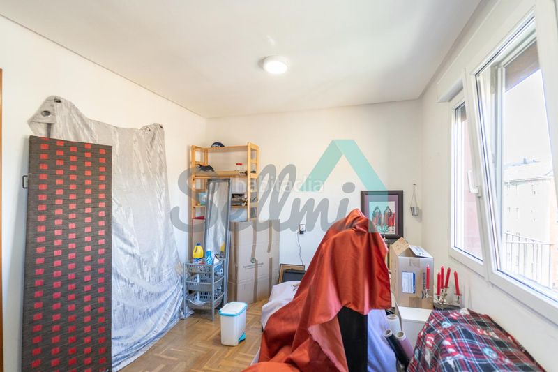 Foto 4fae2945-7301-450a-aff7-04bc32739b42. Pis amb calefacció aparcament a Fozaneldi - Tenderina Oviedo