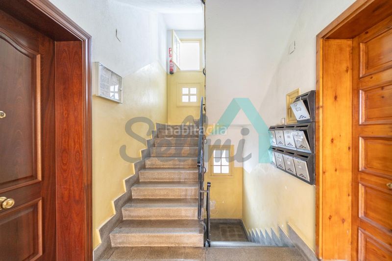 Foto 5550717a-bde1-4e68-9f37-49675a23bc60. Pis amb calefacció aparcament a Fozaneldi - Tenderina Oviedo