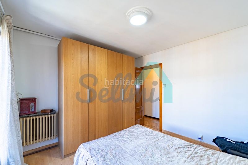 Foto 55da9b84-a8a4-4727-a14f-d2ce9b0fbdeb. Pis amb calefacció aparcament a Fozaneldi - Tenderina Oviedo
