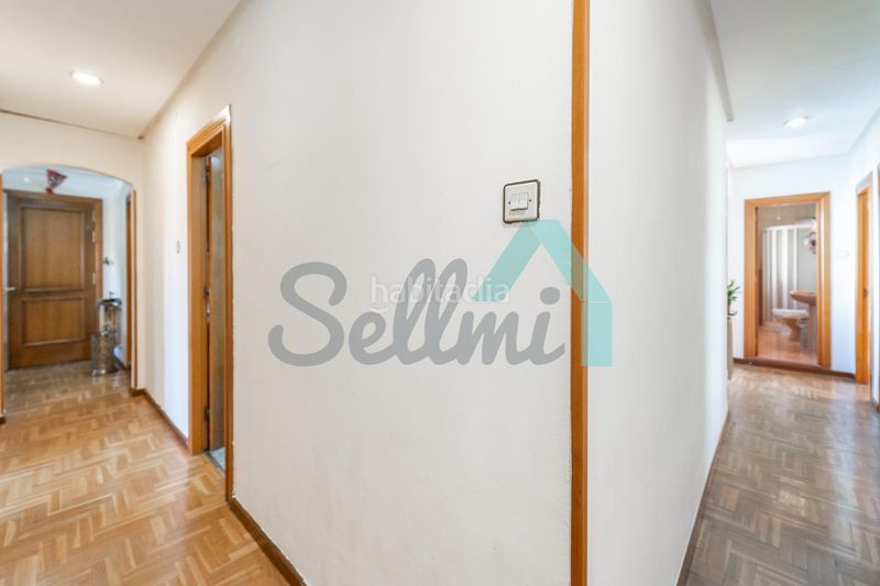 Foto ca0f8836-9716-4c80-b827-e9636330f470. Pis amb calefacció aparcament a Fozaneldi - Tenderina Oviedo