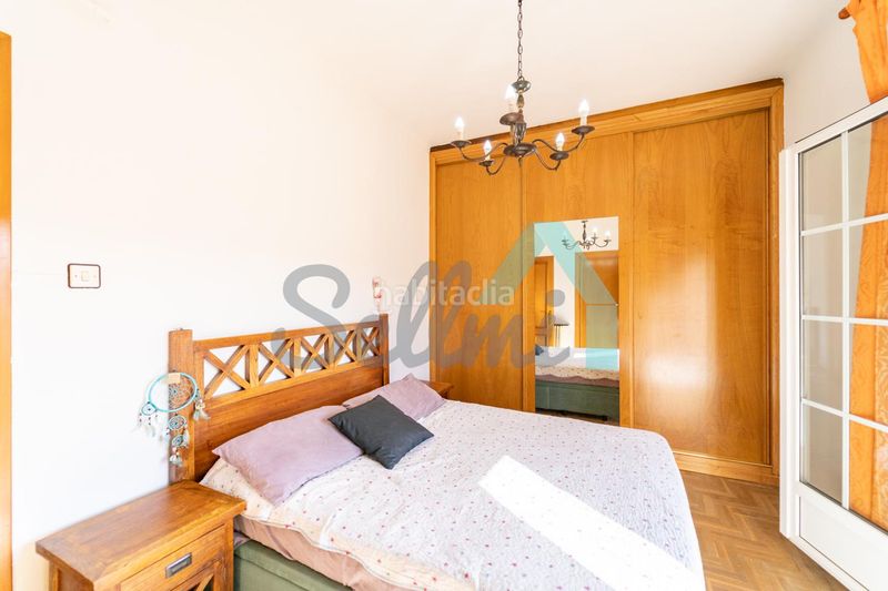 Foto fc74d812-9e93-42db-83c4-e499d3ca47b7. Pis amb calefacció aparcament a Fozaneldi - Tenderina Oviedo