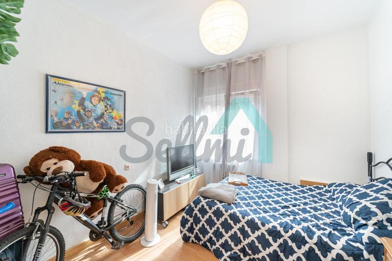 Foto a59ec97e-7192-41a7-99bb-b79006b9c4e7. Piso en Centro Gijón