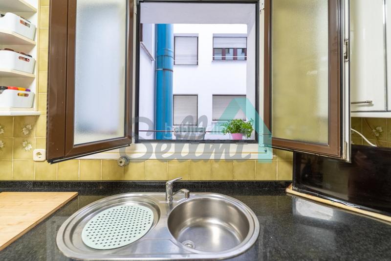 Foto 09011df0-92ce-4aa5-96ac-e2915911f87a. Appartamento con riscaldamento parcheggio in Vallobín Oviedo