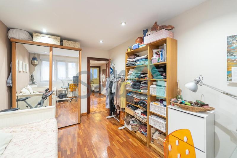 Foto 69959ab0-767b-468b-8a56-12921bca1834. Appartamento con riscaldamento parcheggio in Vallobín Oviedo