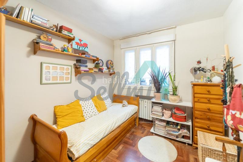 Foto f6ec2a96-e804-462b-96ac-6eb8d8a7fcd1. Etagenwohnung mit heizung parking in Vallobín Oviedo