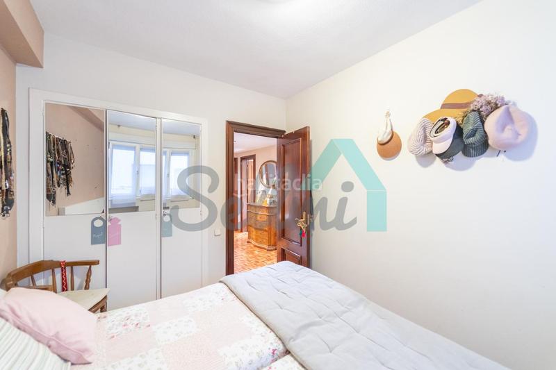 Foto 15dd681d-cb0e-4bb3-956d-d9660fb9ea2e. Flat with heating parking in Vallobín Oviedo