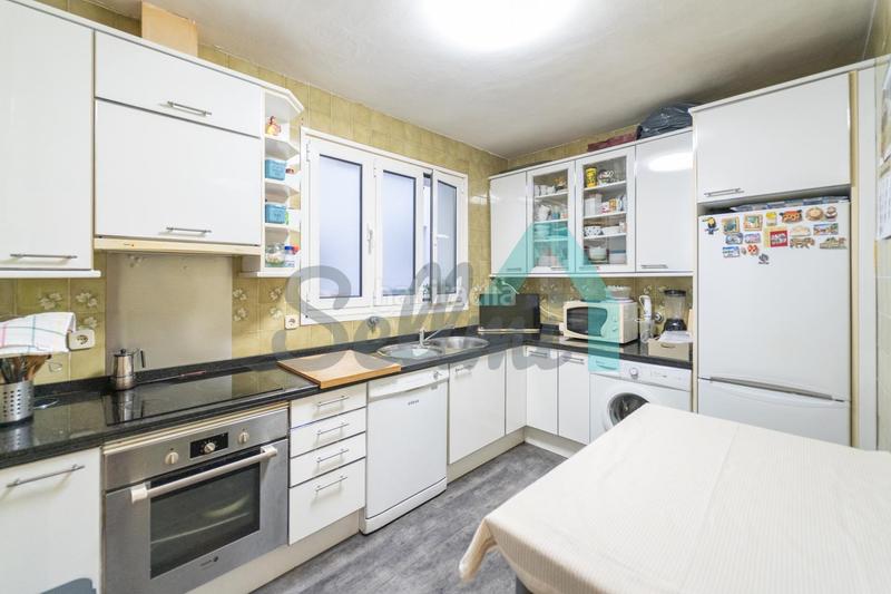 Foto 241e16e6-291e-4b87-b1d8-443b6447e255. Pis amb calefacció aparcament a Vallobín Oviedo