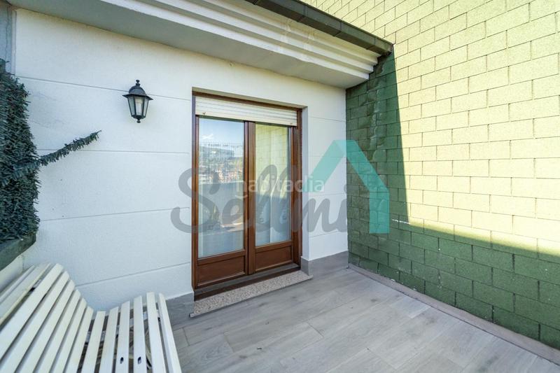 Foto 46b656e0-727c-4d63-8317-6ea94b1788af. Attico con riscaldamento parcheggio in Huca - La Cadellada Oviedo