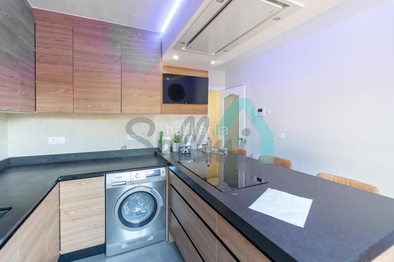 Foto 072c4b1e-4bbd-4be3-ade4-027154f33412. Penthouse with heating parking in Huca - La Cadellada Oviedo