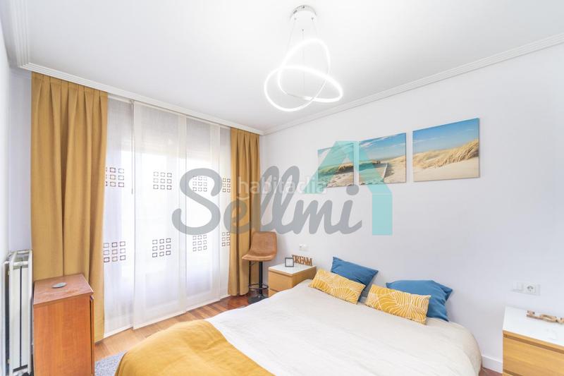 Foto 4e018781-a98b-4f1f-92ec-e4f103d54977. Penthouse with heating parking in Huca - La Cadellada Oviedo