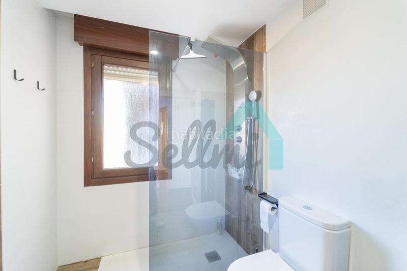 Foto 60e35d9d-6794-40e3-9a0a-3c83ed8ad7e7. Penthouse with heating parking in Huca - La Cadellada Oviedo