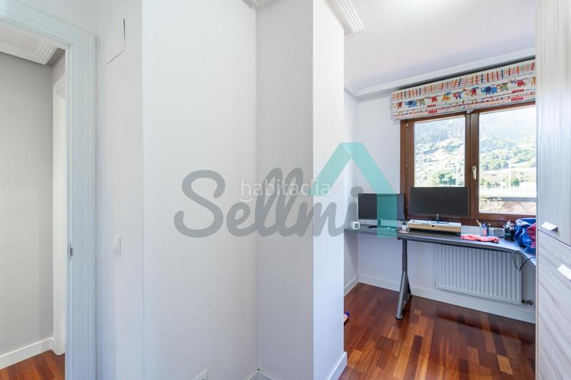 Foto 72313f8f-7e9a-4fa0-a277-61d87eda9796. Penthouse with heating parking in Huca - La Cadellada Oviedo