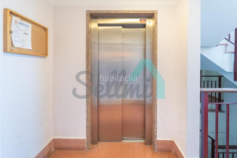 Foto 769c6542-9610-46d4-b364-f3c3f37f9841. Penthouse with heating parking in Huca - La Cadellada Oviedo