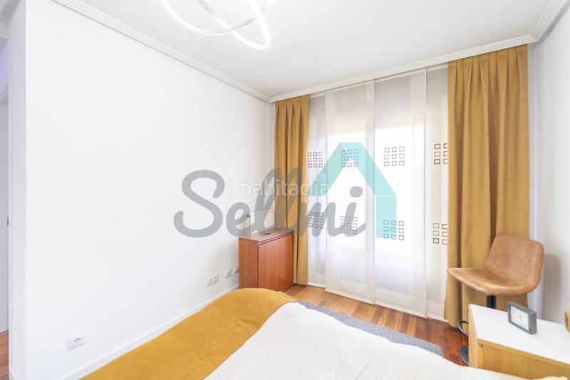 Foto 7a81c64d-750e-4c98-9d26-a9bf1a960b44. Penthouse with heating parking in Huca - La Cadellada Oviedo