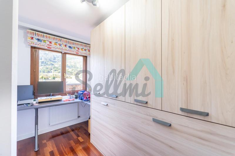 Foto fd162130-dafa-43a1-bb34-452f6e327128. Penthouse with heating parking in Huca - La Cadellada Oviedo