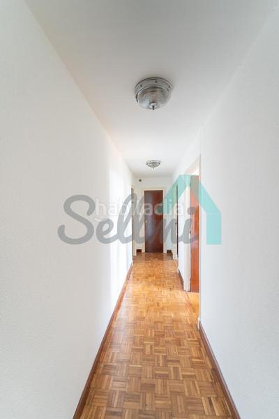 Foto 75f4cf64-3763-4957-9aea-4e8f2a2cf897. Rent flat with heating in Auditorio - Seminario - Parque de Invierno Oviedo