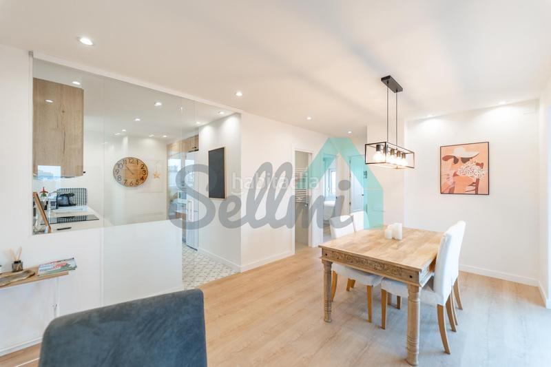 Foto 14ddc0b4-ef4f-49c0-89c6-363c56b9bcff. Rent penthouse with heating in Centro Gijón