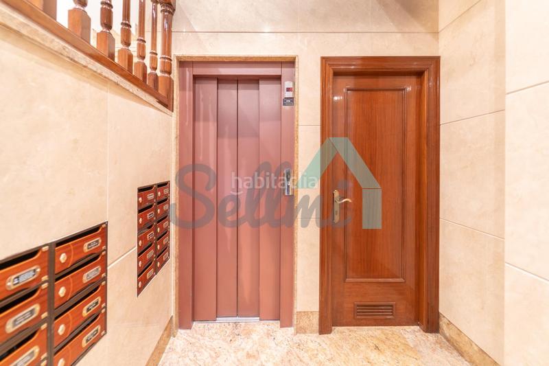 Foto 550d6364-3941-436f-951f-7b38afdbcbf2. Rent penthouse with heating in Centro Gijón