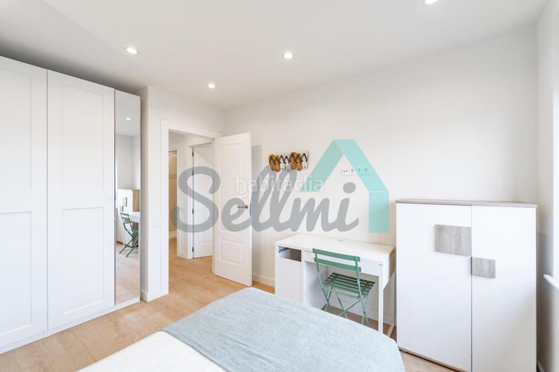 Foto b40f84fd-0467-4fb9-87b3-a6e3b902376f. Rent penthouse with heating in Centro Gijón