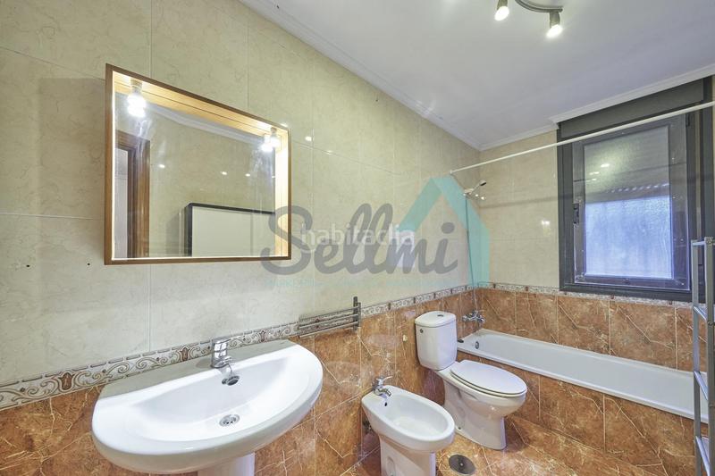 Foto 165015b1-1e7b-4903-929b-b24a91e84772. Planta baja en Buenavista Oviedo
