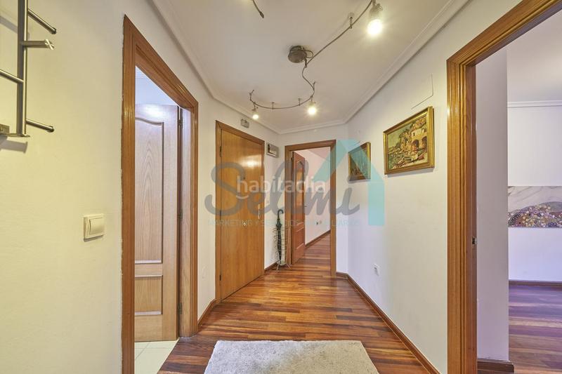 Foto 5526f772-f231-4272-baf0-99311b74620c. Planta baja en Buenavista Oviedo