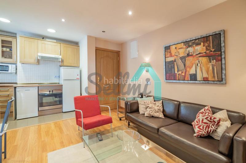 Foto 0e58a6a3-9438-4fe6-a73f-ceb8b3a1699b. Affitto attico con riscaldamento in Plaza de América Oviedo