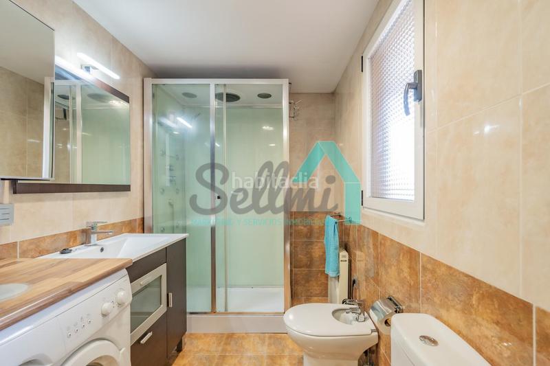 Foto 31c67fab-17fc-4d98-802d-6e66d8b95be3. Affitto attico con riscaldamento in Plaza de América Oviedo