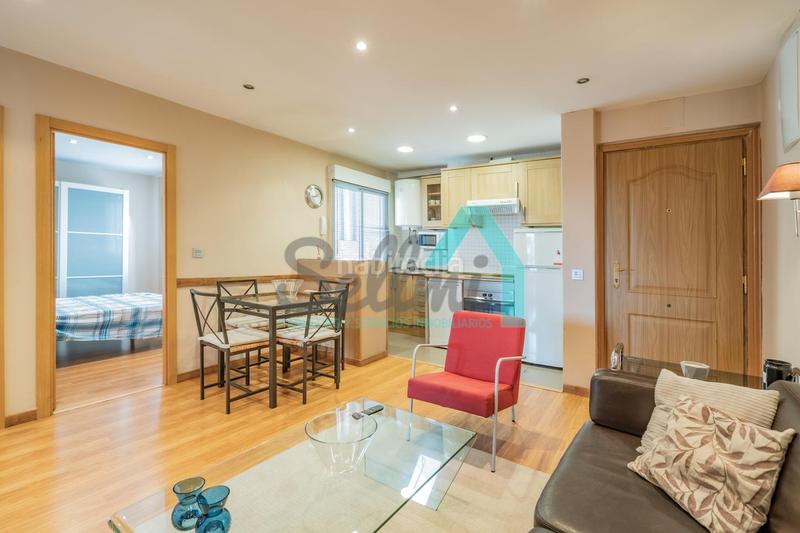 Foto b4bc0654-50e8-4c59-82a4-94fd2d745506. Affitto attico con riscaldamento in Plaza de América Oviedo