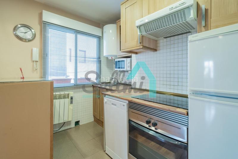 Foto cab908ae-3691-4951-b454-5db8bc080073. Affitto attico con riscaldamento in Plaza de América Oviedo