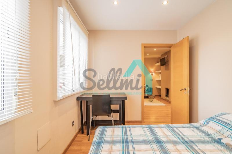 Foto 1b18aa23-0016-4f7b-be48-d7c3770b2f9e. Miete dachwohnung mit heizung in Plaza de América Oviedo