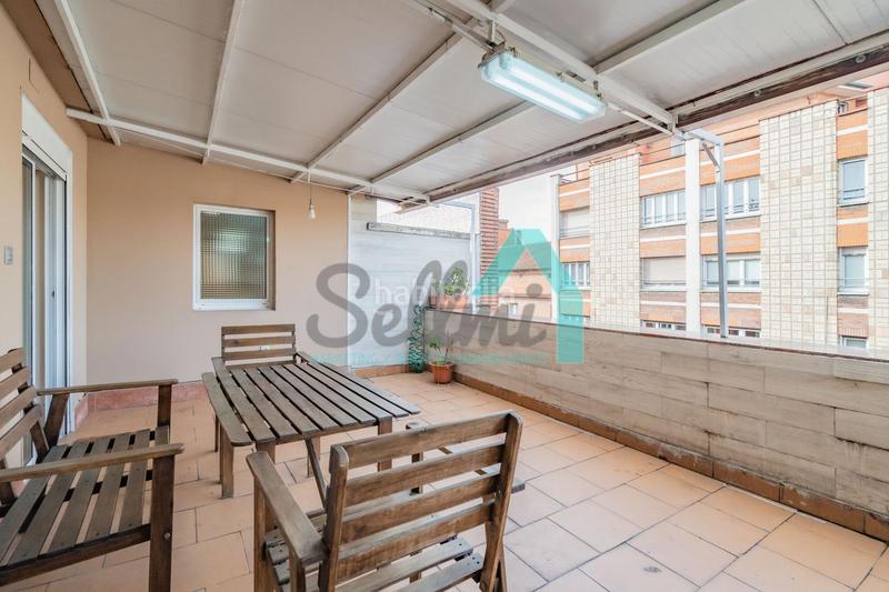 Foto 7ebb8129-5add-42f0-8923-fee03dd0920d. Miete dachwohnung mit heizung in Plaza de América Oviedo