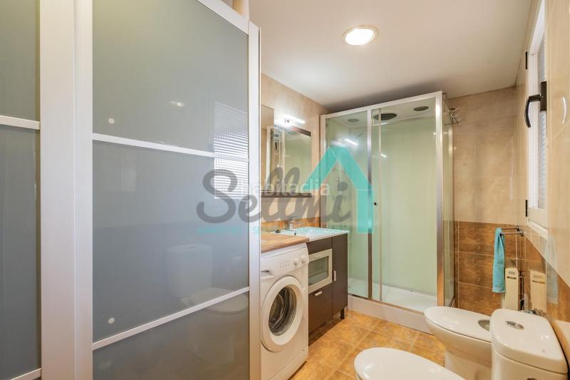 Foto b519c196-ebbb-498d-865b-2595c86eab46. Miete dachwohnung mit heizung in Plaza de América Oviedo