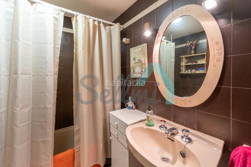 Foto b916b93b-d953-4a4b-8cca-e4fc994204cd. Affitto appartamento con riscaldamento parcheggio in Oviedo